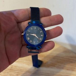 Vintage Stardust blue diamond shaped magnetic strap wrist watch EUC